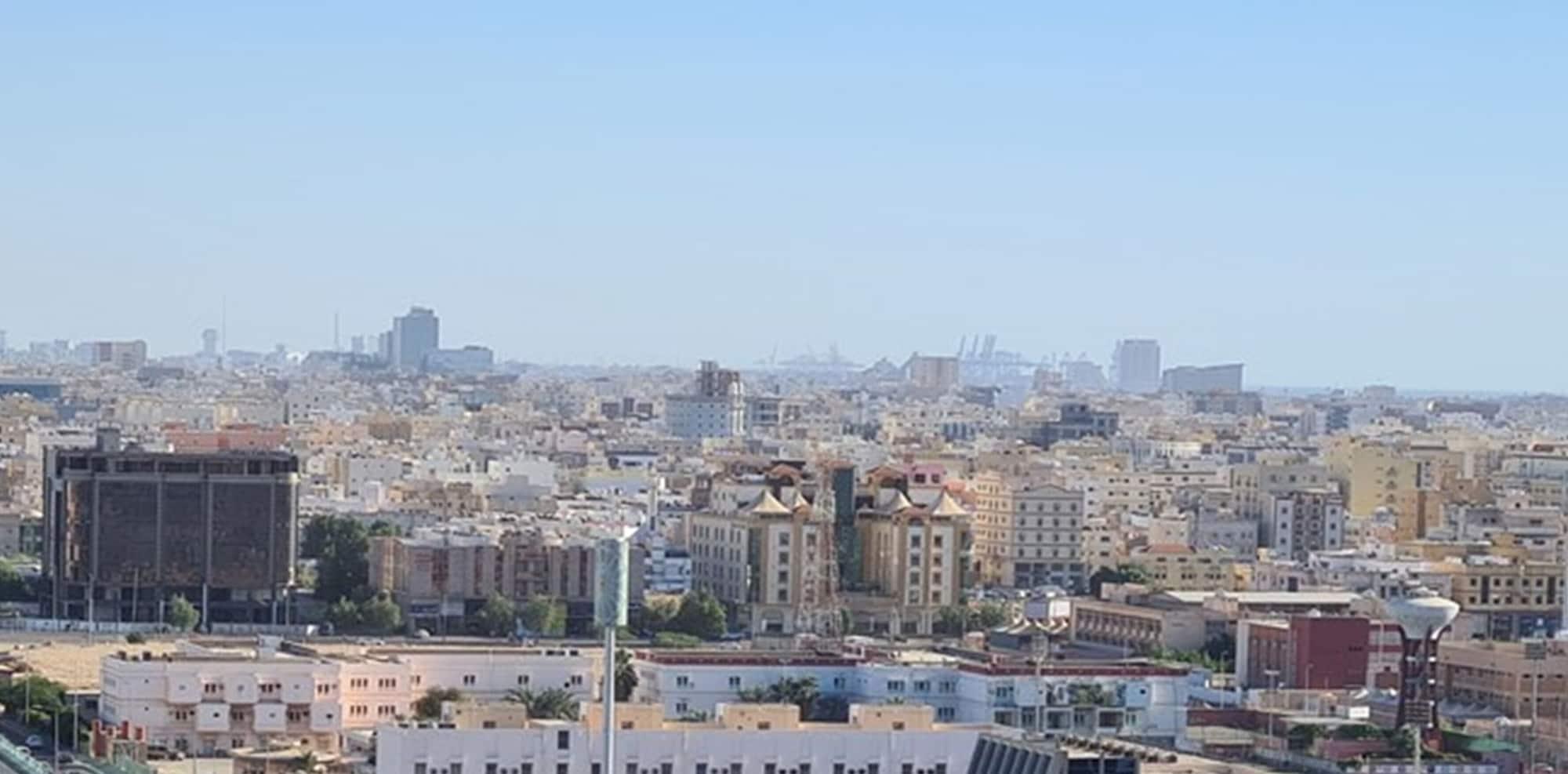 Moevenpick Hotel City Star Yidda Exterior foto View of the city