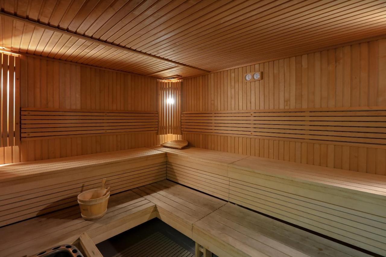 Moevenpick Hotel City Star Yidda Exterior foto A Finnish sauna