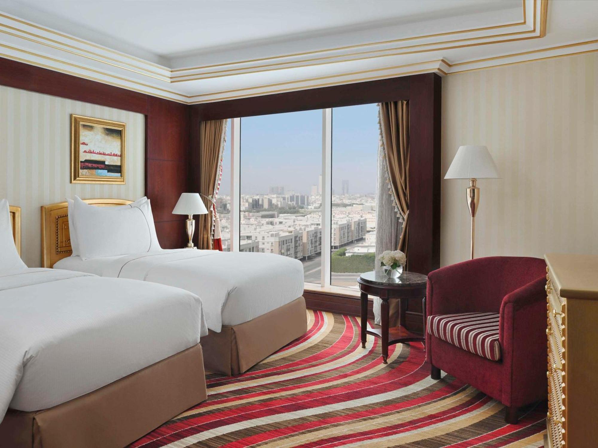 Moevenpick Hotel City Star Yidda Exterior foto Deluxe room
